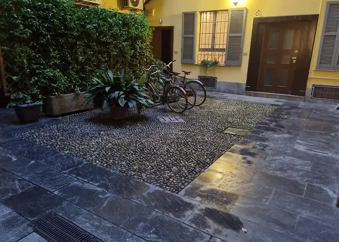 Corso Venezia 33